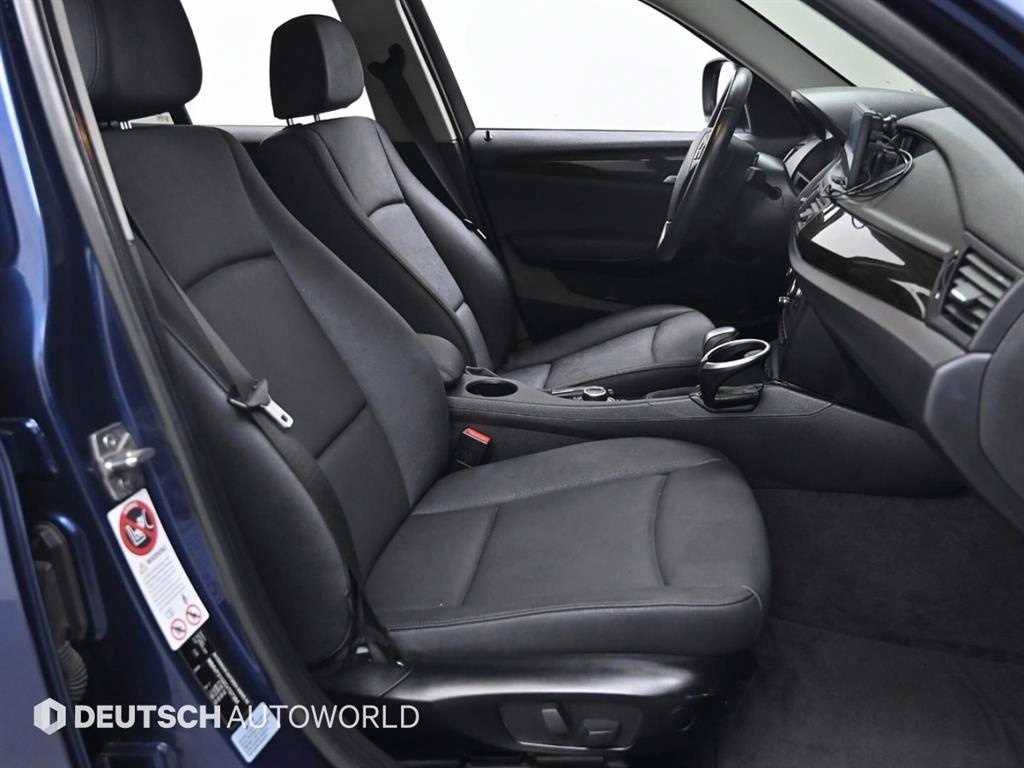 BMW X1 — photo 10