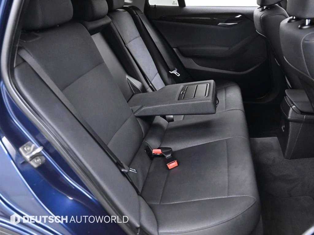 BMW X1 — photo 12