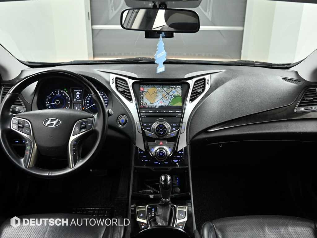 Hyundai Grandeur — photo 07