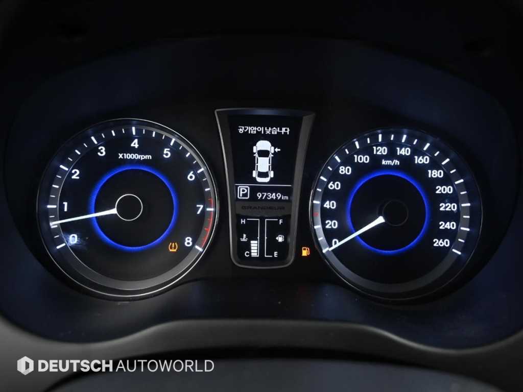 Hyundai Grandeur — photo 08