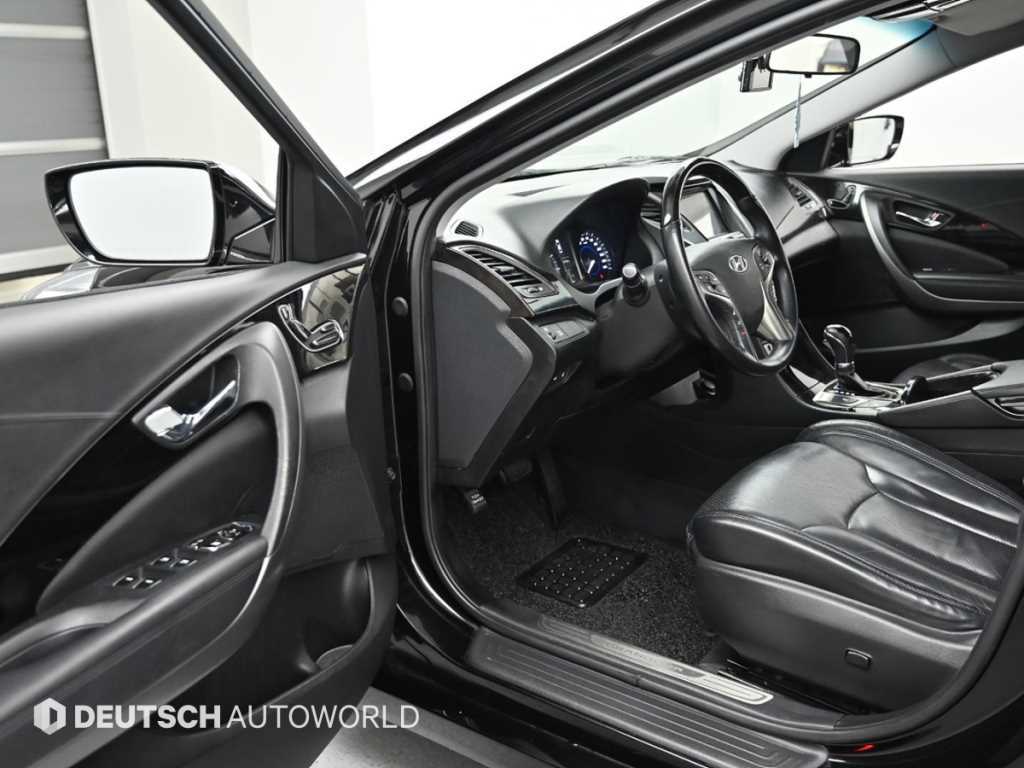 Hyundai Grandeur — photo 11