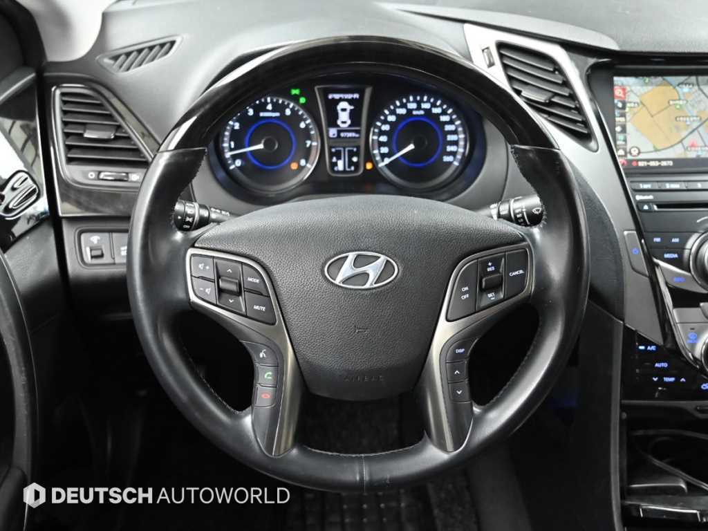 Hyundai Grandeur — photo 13