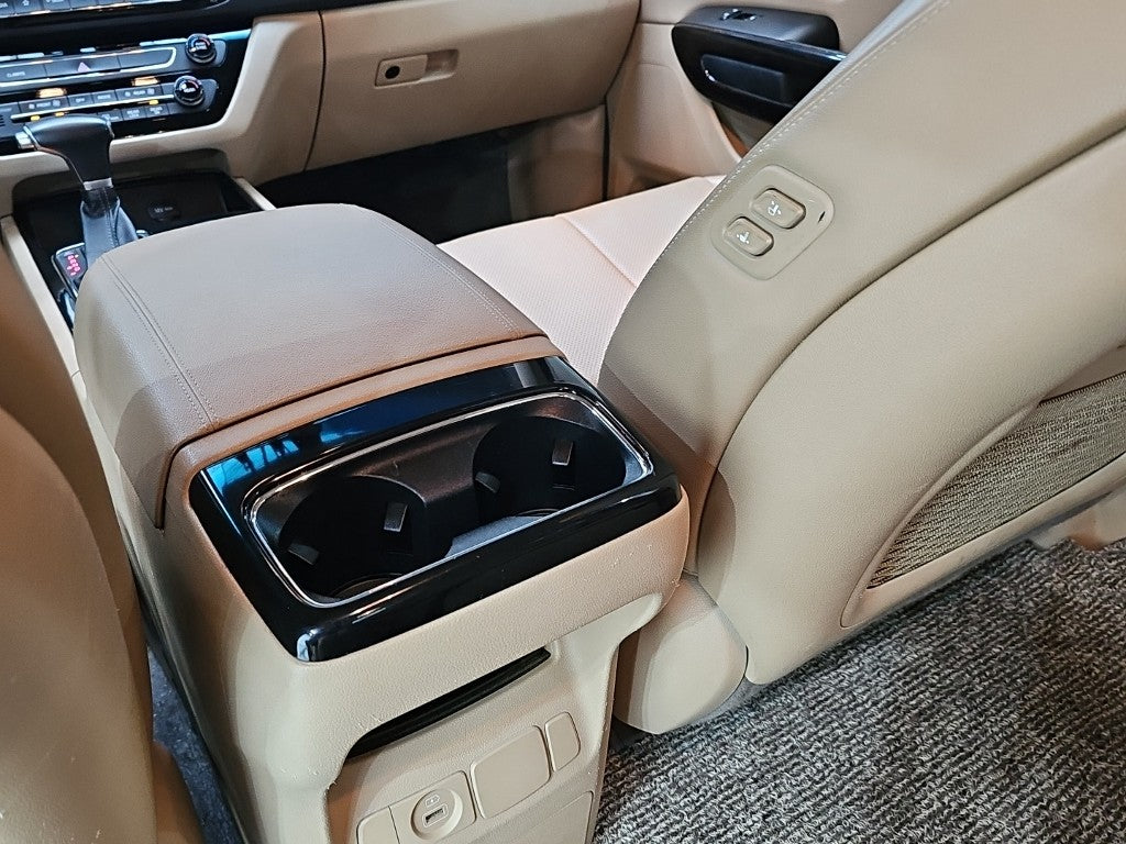 Kia Carnival — photo 14