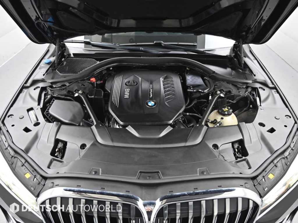 BMW 7-Series — photo 06