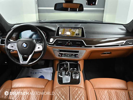 BMW 7-Series — photo 07