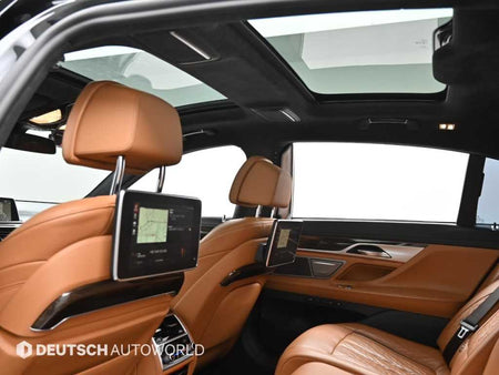 BMW 7-Series — photo 18