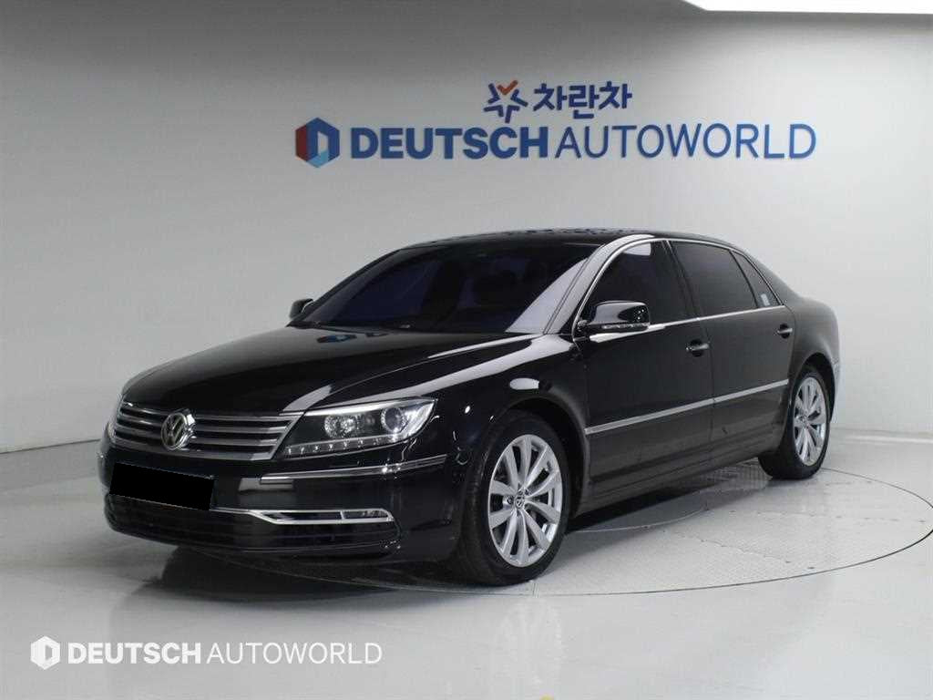 Volkswagen Phaeton — photo 01