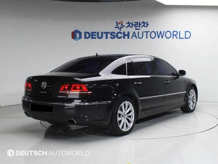 Volkswagen Phaeton — photo 02