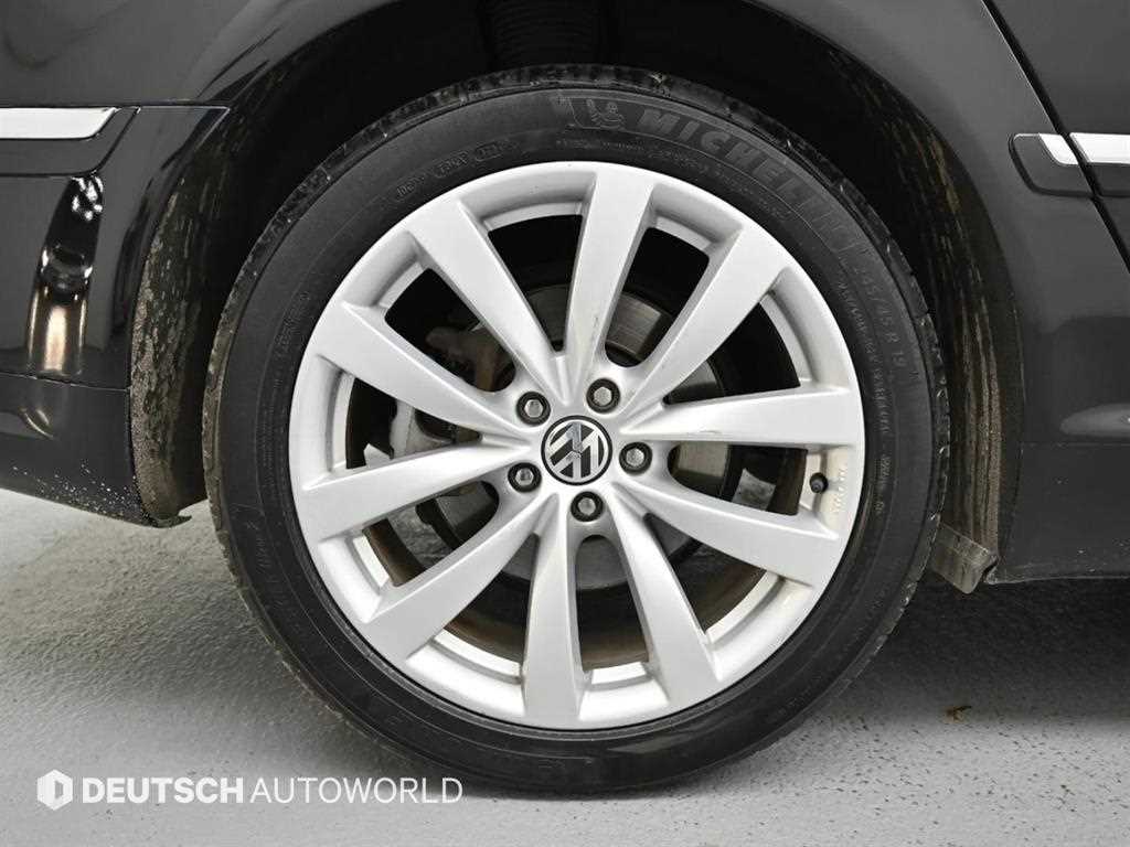 Volkswagen Phaeton — photo 05