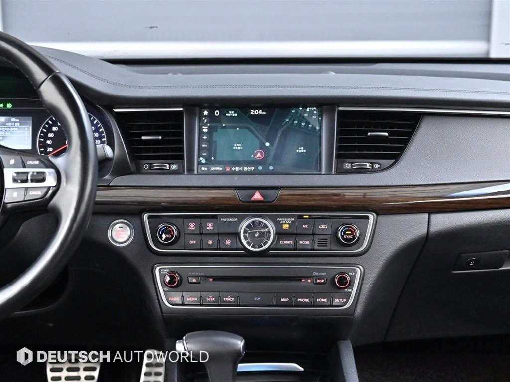 Kia K7 — photo 14