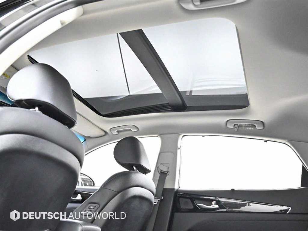 Kia K7 — photo 19