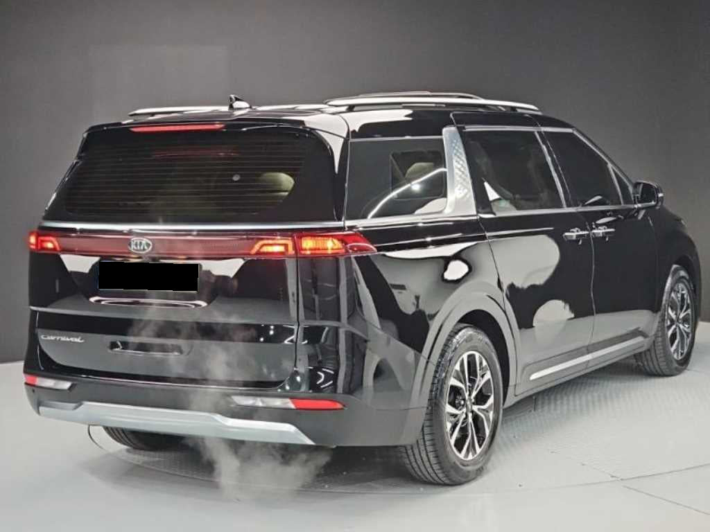 Kia Carnival — photo 04