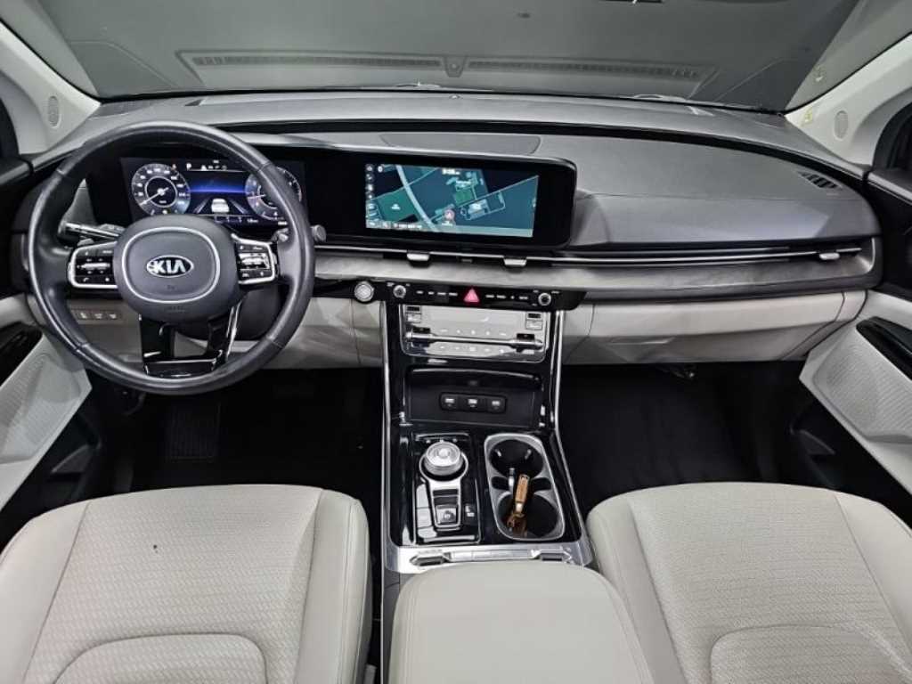 Kia Carnival — photo 05