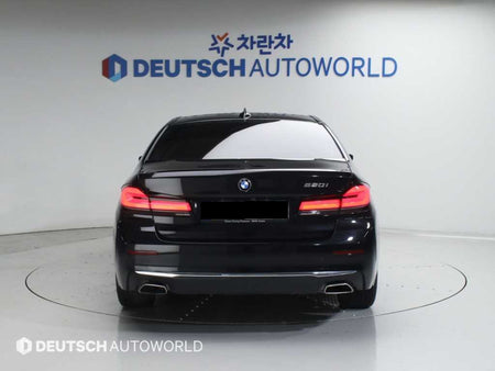BMW 5-Series — photo 04