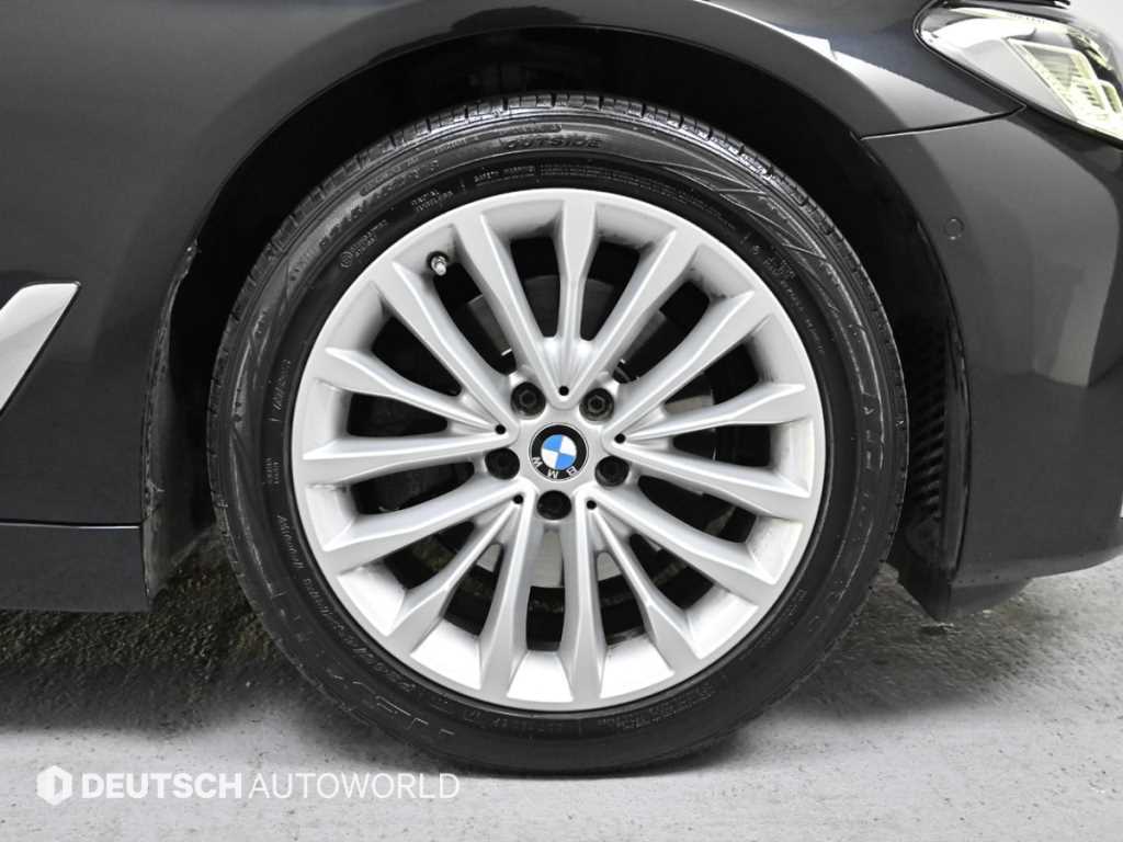BMW 5-Series — photo 05