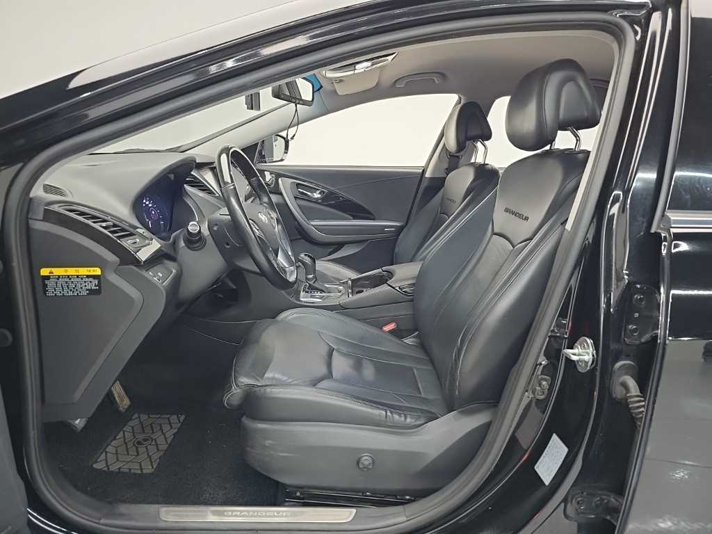 Hyundai Grandeur — photo 08