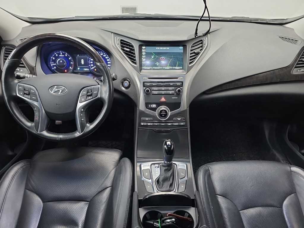 Hyundai Grandeur — photo 09