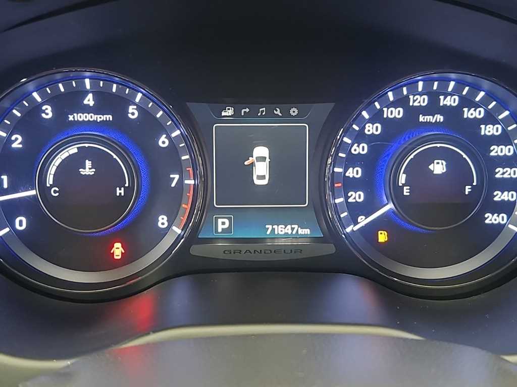 Hyundai Grandeur — photo 10