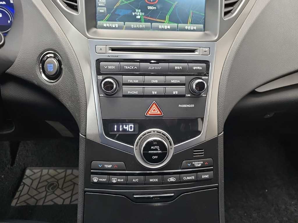 Hyundai Grandeur — photo 12