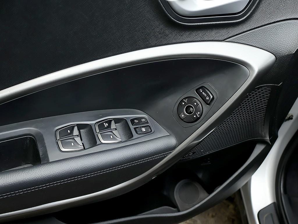 Hyundai Santafe — photo 16