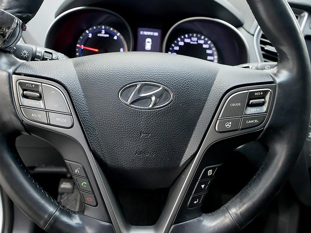 Hyundai Santafe — photo 18
