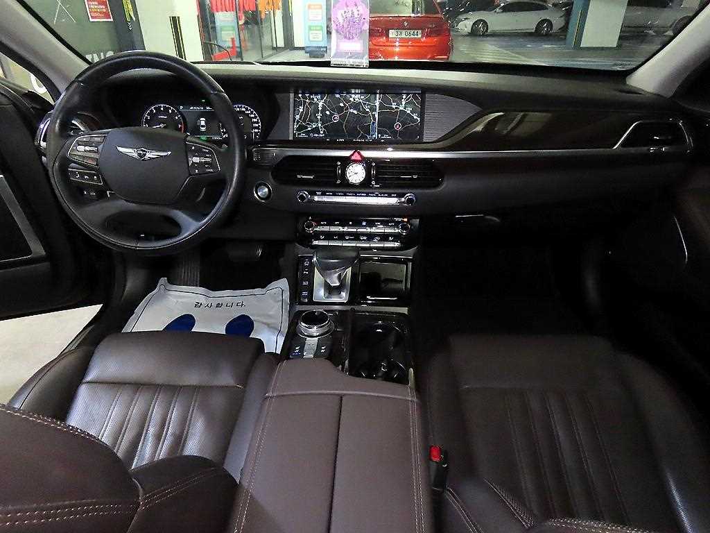 Genesis EQ900 — photo 10