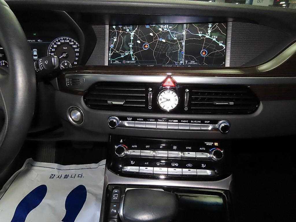 Genesis EQ900 — photo 11