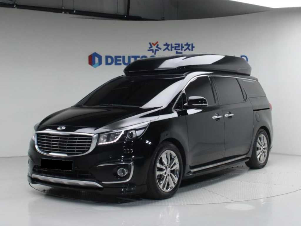 Kia Carnival — photo 02