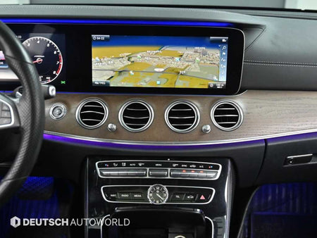 Mercedes-Benz E-Class — photo 14