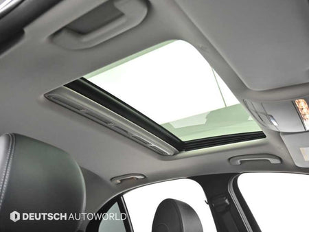Mercedes-Benz E-Class — photo 18