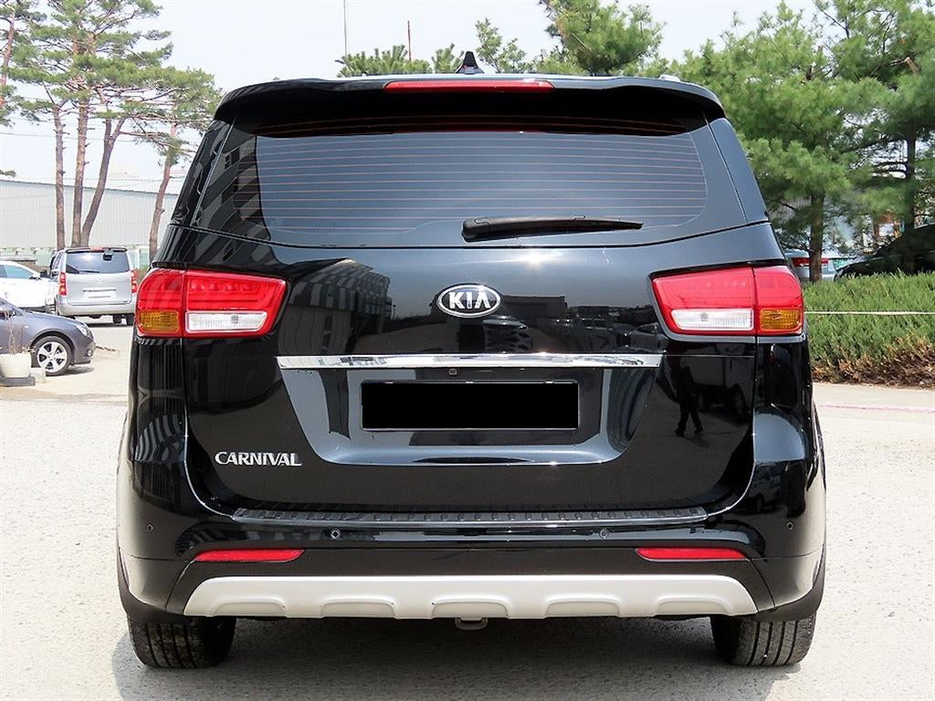 Kia Carnival — photo 04
