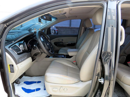 Kia Carnival — photo 05