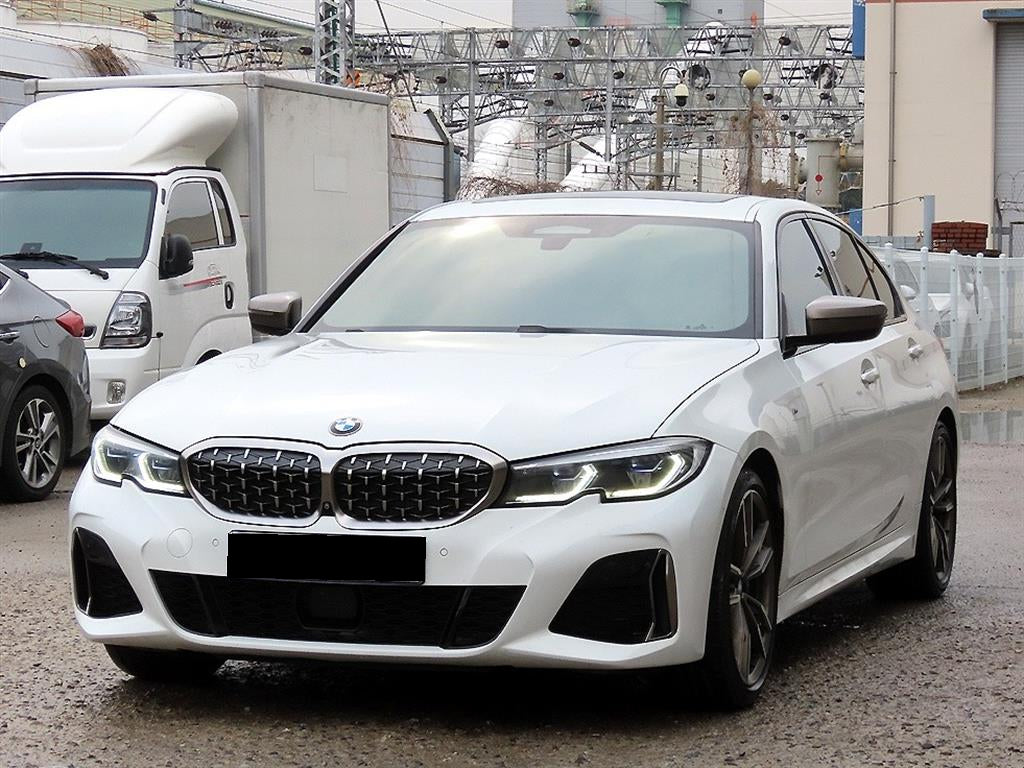 BMW 3-Series — photo 02