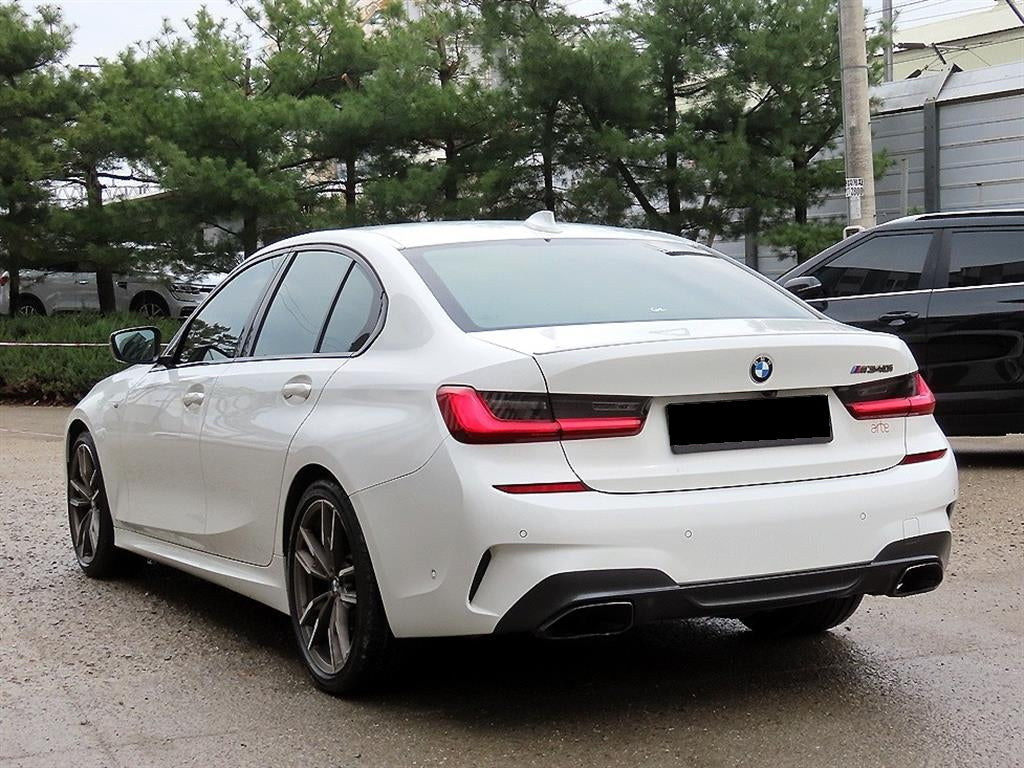 BMW 3-Series — photo 03