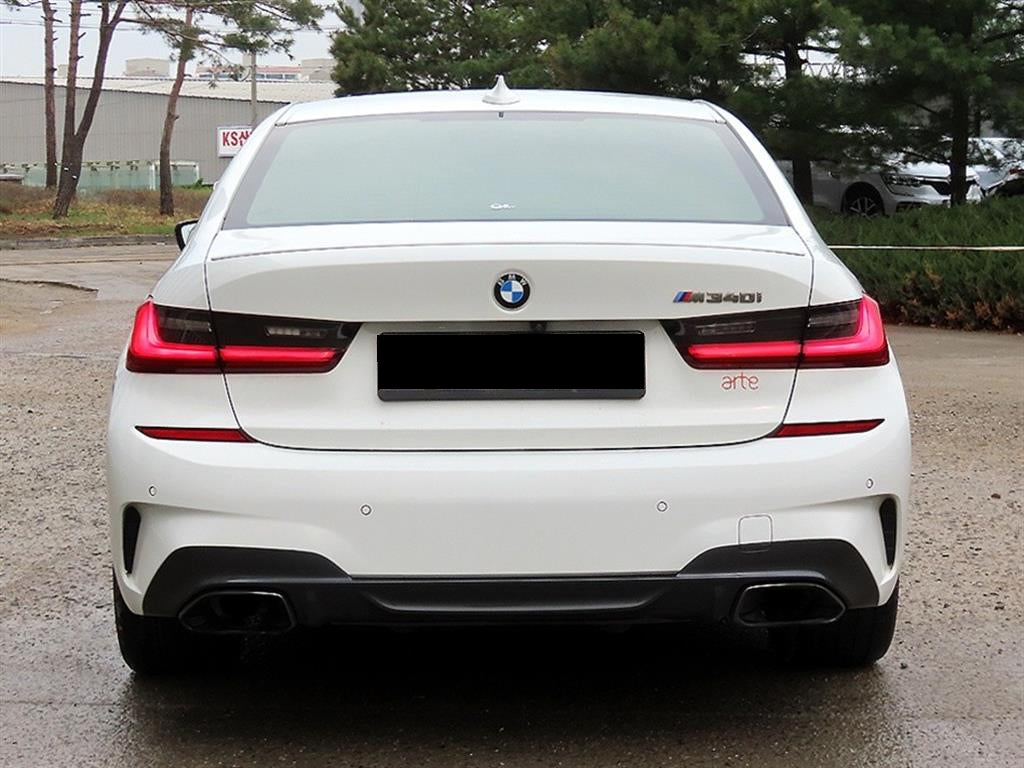 BMW 3-Series — photo 04