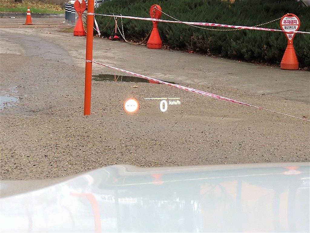 BMW 3-Series — photo 10