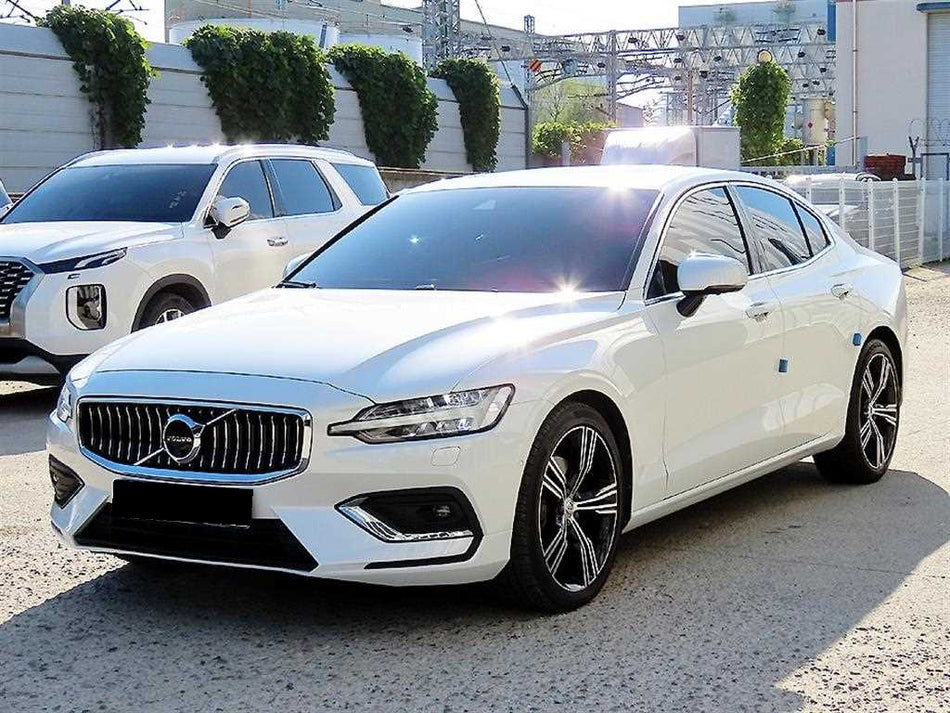 Volvo S60 — photo 02