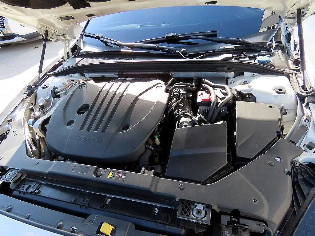 Volvo S60 — photo 19