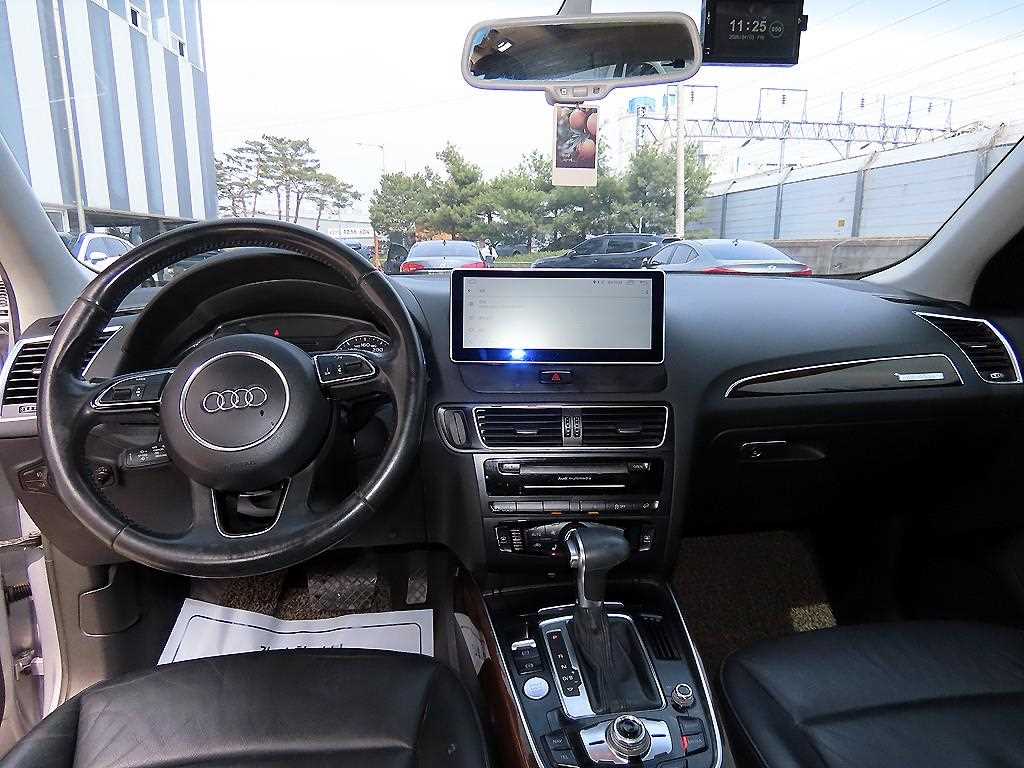 Audi Q5 — photo 07