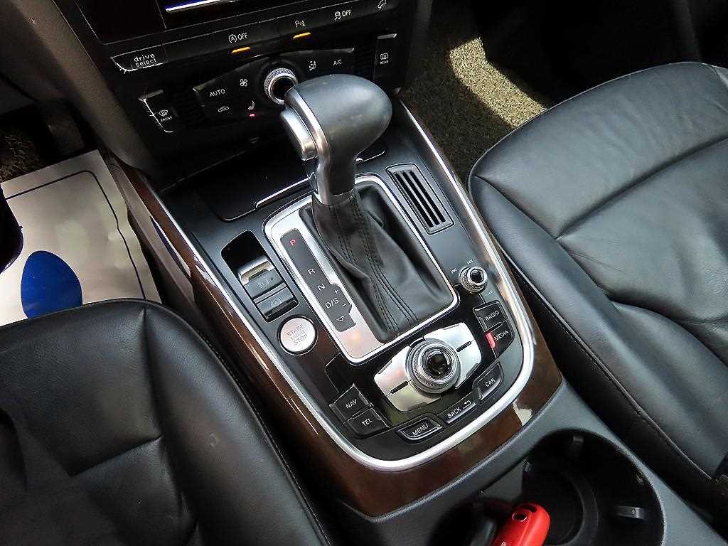 Audi Q5 — photo 10