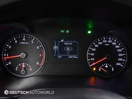 Kia K5 — photo 08