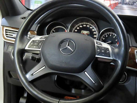 Mercedes-Benz E-Class — photo 08