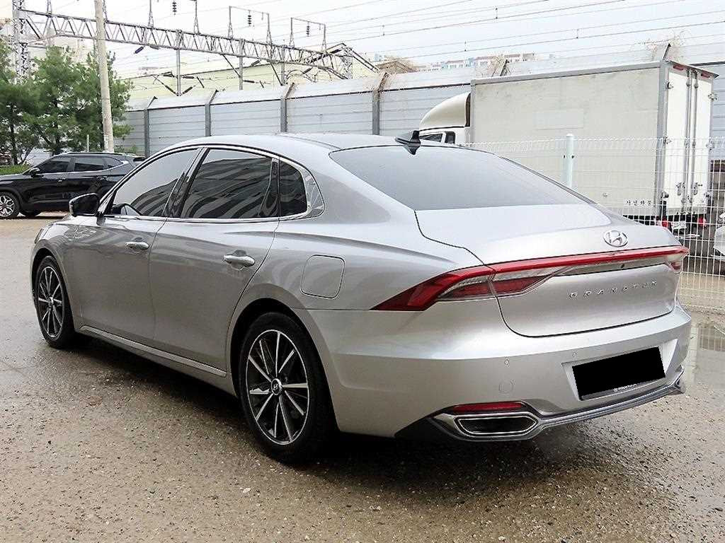 Hyundai Grandeur — photo 03