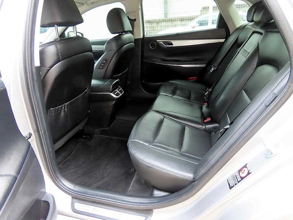 Hyundai Grandeur — photo 06