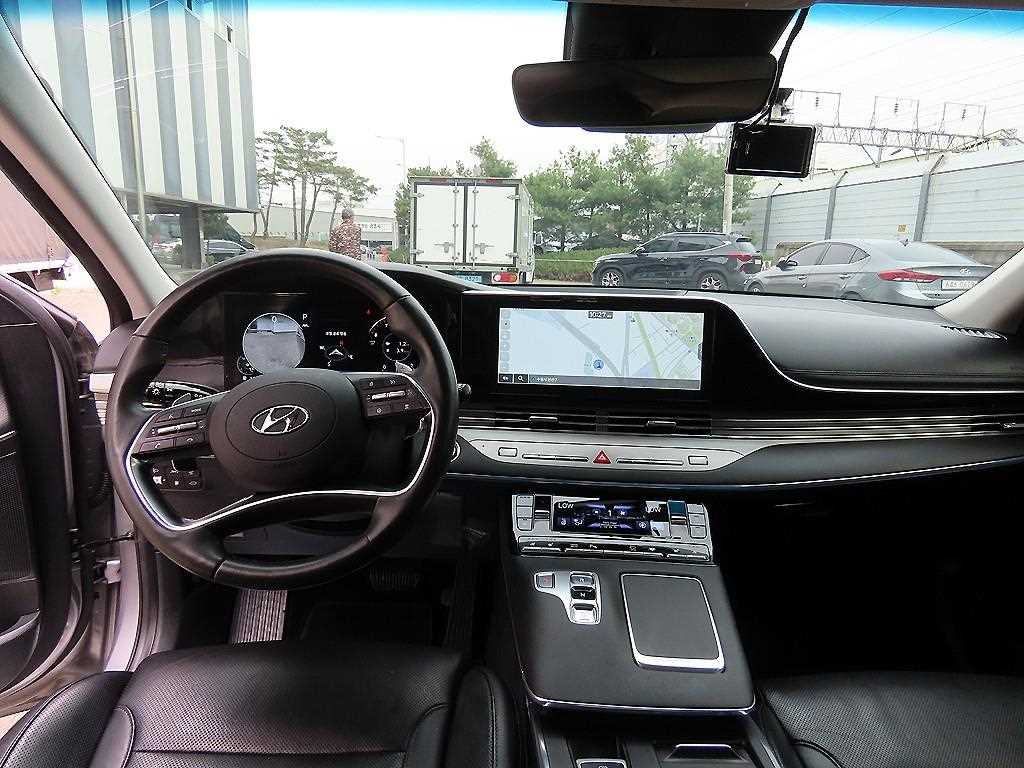 Hyundai Grandeur — photo 07