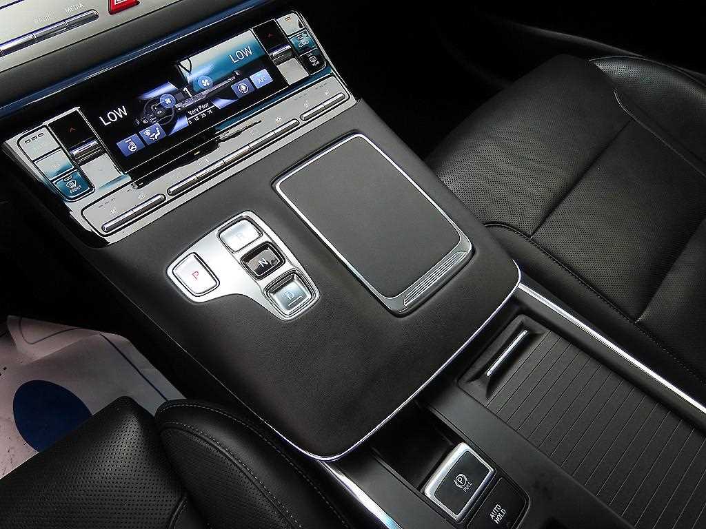 Hyundai Grandeur — photo 10