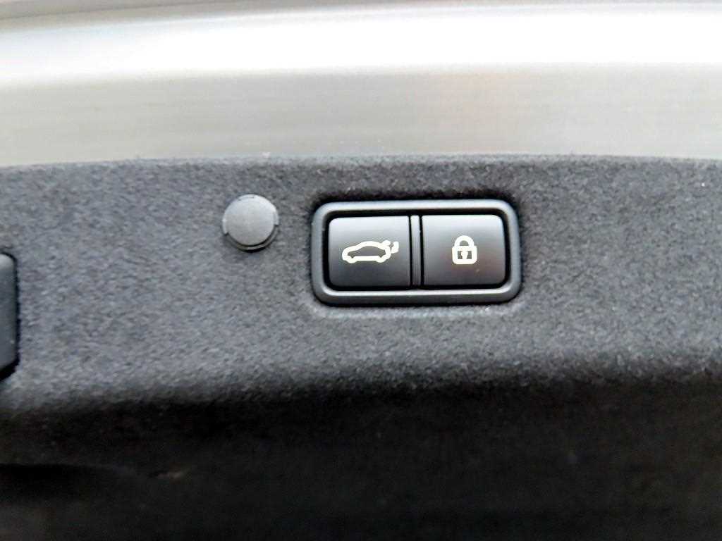 Hyundai Grandeur — photo 15