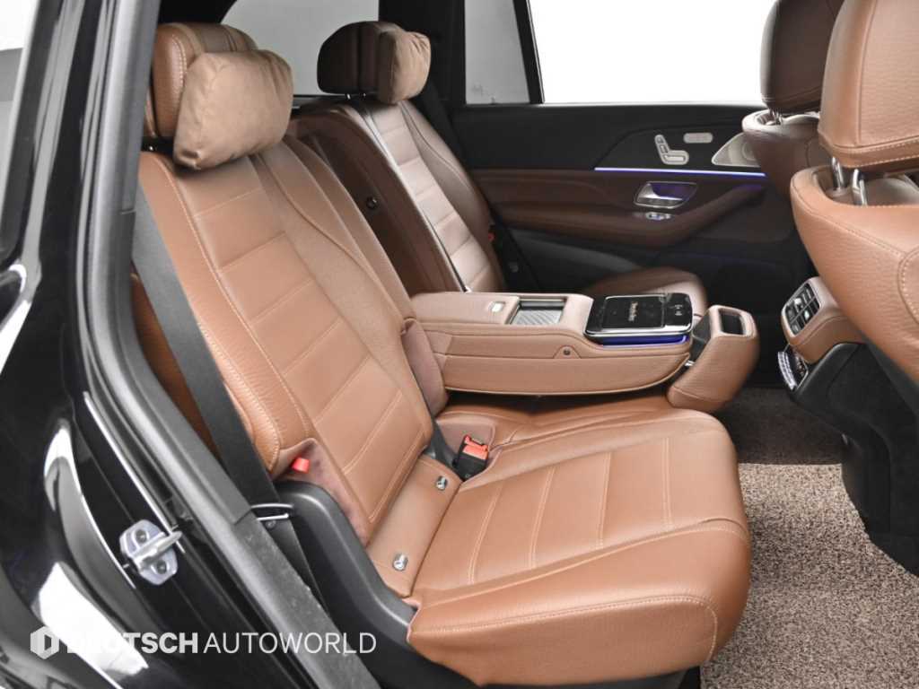 Mercedes-Benz GLS-Class — photo 12