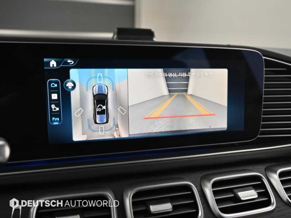 Mercedes-Benz GLS-Class — photo 15