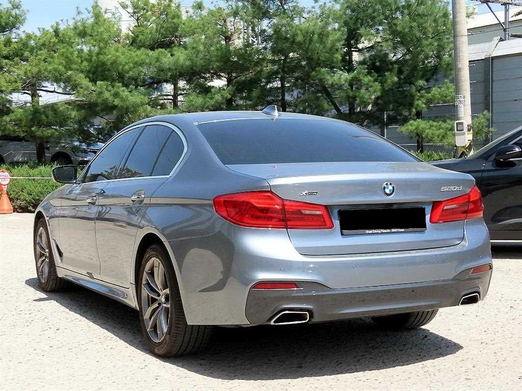 BMW 5-Series — photo 03